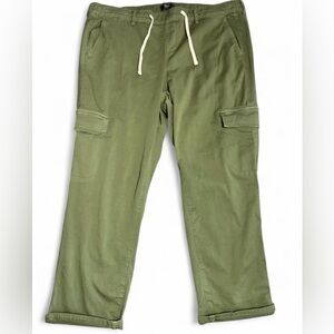 Torrid khaki green cargo pants size 2S